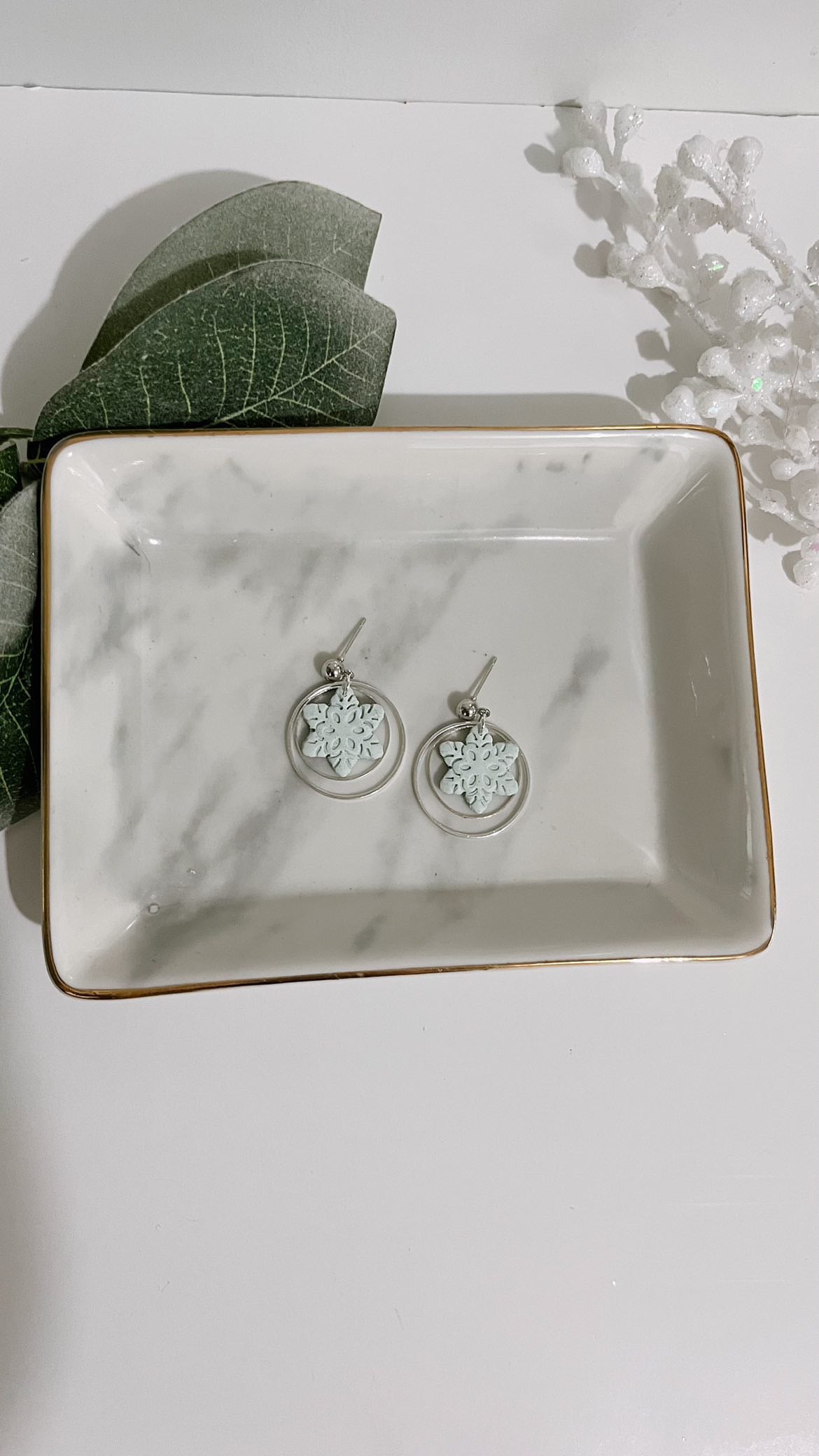 Snowy Days Earrings